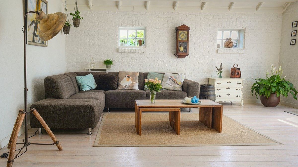 7 astuces de style pour décorer un salon de location