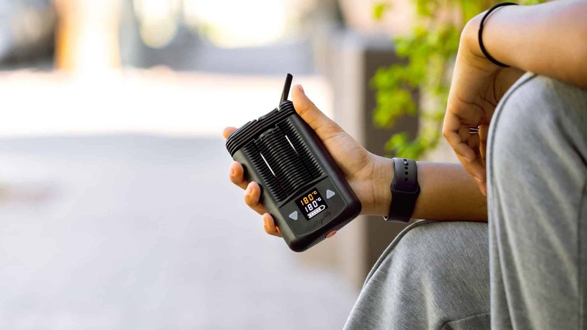 Le vaporisateur à herbes : que savoir sur cet appareil tendance ?