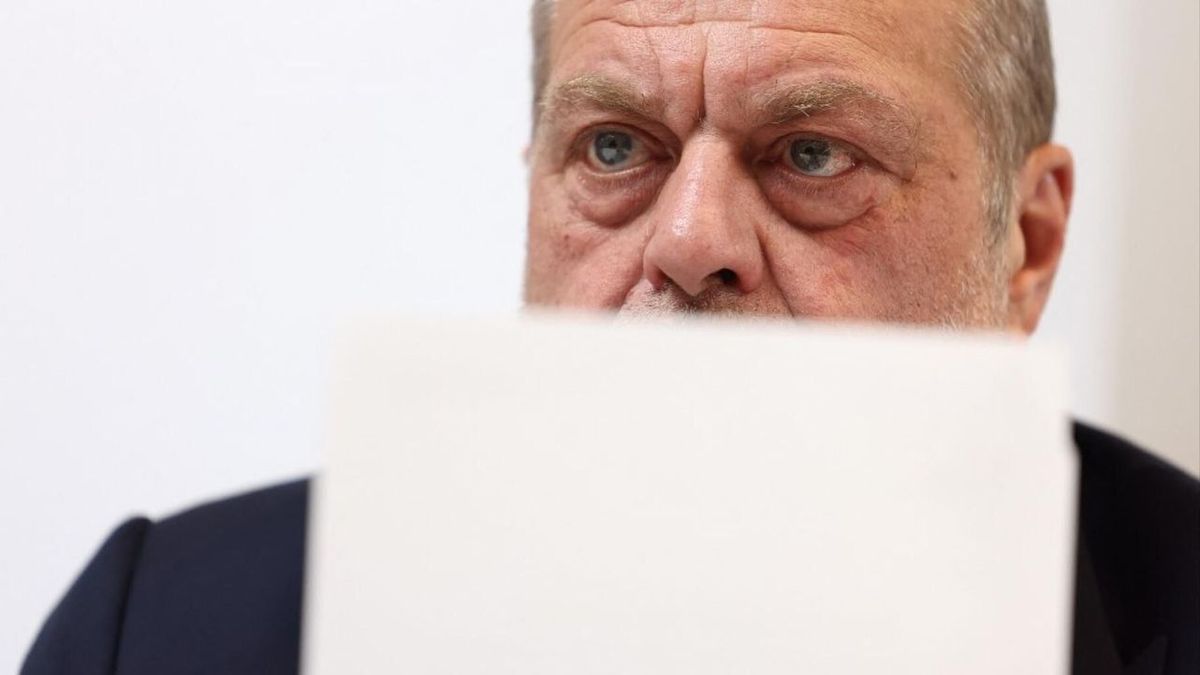 Les avocats d'Éric Dupond-Moretti réclament son acquittement lors de son procès pour prise illégale d'intérêt devant la CJR