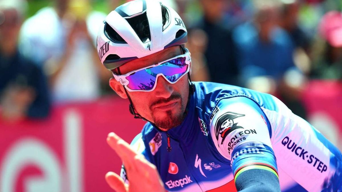 Julian Alaphilippe, en quête de ses jours de gloire passés, vise à se redynamiser lors du Tour d'Italie
