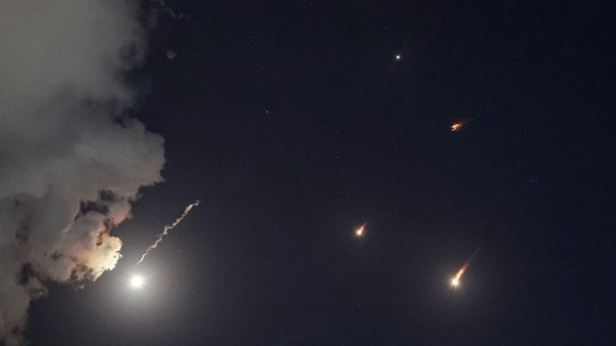 Des projectiles lancés de l'Iran en direction d'Israël, déclenchement des alertes à travers l'État hébreu