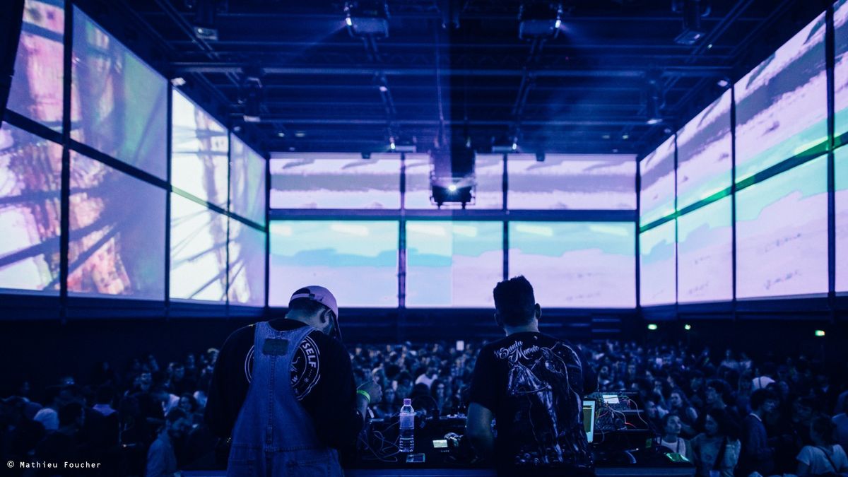Louis Guichard, le magicien des visuels immersifs qui révolutionne la scène musicale