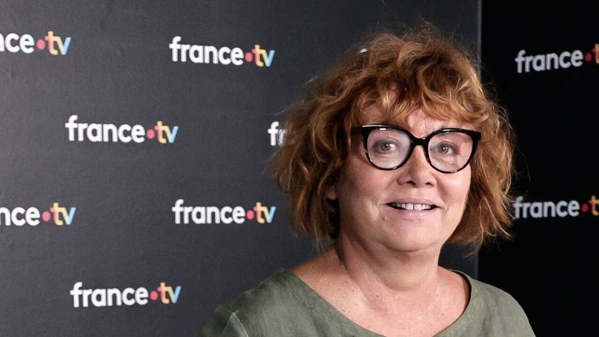 Nathalie Saint-Cricq, la journaliste, exprime ses regrets et justifie son geste.