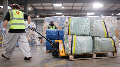 France : Les défis des travailleurs sans-papiers face aux injonctions contradictoires
