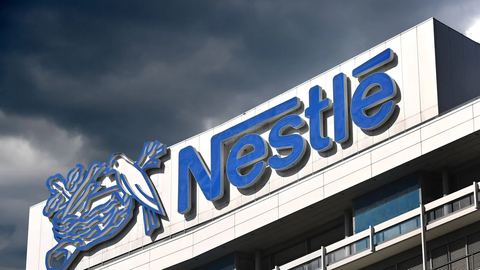 Nestlé : jusqu'à 180 emplois supprimés d'ici 2027 à Issy-les-Moulineaux, Tours et Lisieux.