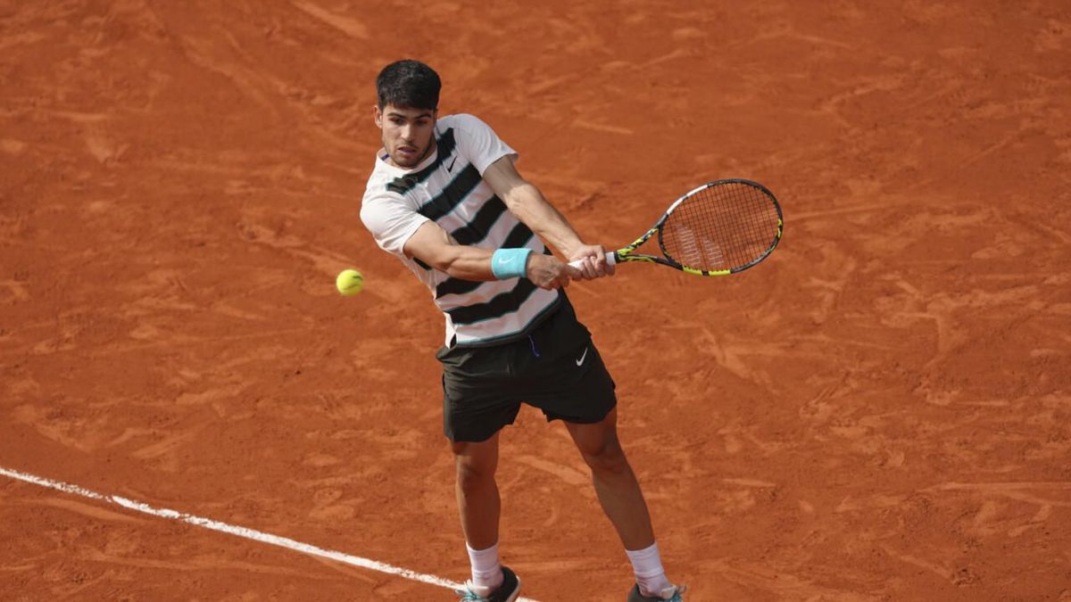 Roland-Garros : Carlos Alcaraz, champion en titre, forfait pour cause de blessure.