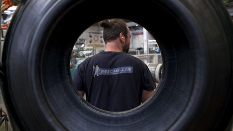 Michelin prévoit de réduire jusqu'à 1500 postes en France sur trois ans.