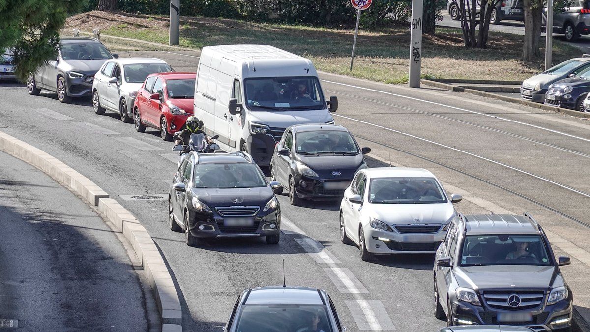 Changement climatique : baisse des émissions de gaz à effet de serre en France, insuffisante malgré des progrès.