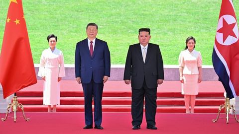 Xi Jinping réaffirme son "soutien indéfectible" à Kim Jong-un en Corée du Nord.