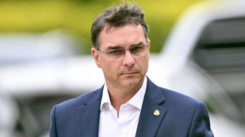 Brésil : le fils de Jair Bolsonaro candidat contre Lula