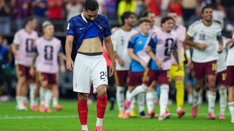 Coupe du Monde 2026 : Cherki regrette que l’équipe de France se soit « battue elle-même »... Suivez l'actualité de la nuit !