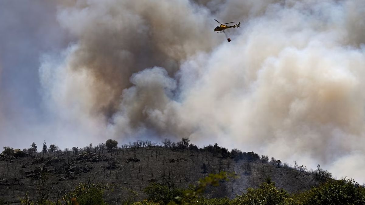 Incendie dans les Pyrénées-Orientales : deux blessés graves, 10 000 personnes évacuées