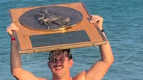 VIDÉO : Les joueurs du SC Leucate plongent et retrouvent le bouclier de champion de France !